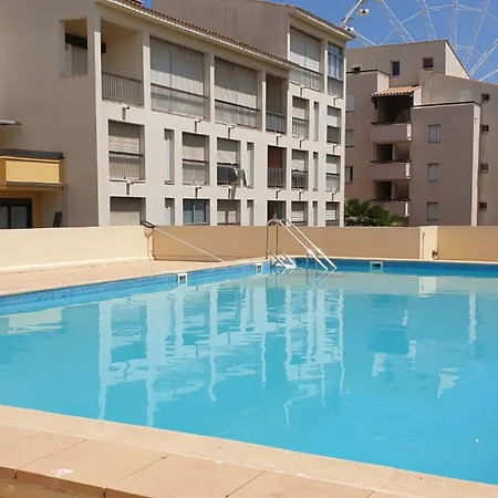 Apartment Climatise Au Centre Port Avec Piscine, Parking, Et Proche Animations - Fr-1-801-8 *